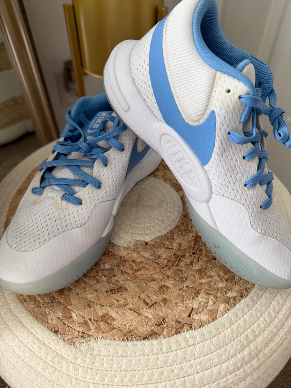 Nike Kids White and Light Blue Low-Top Sneakers
